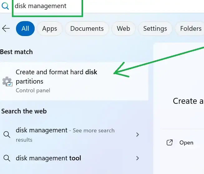 how to open the Disk Management Tool in windows 11 to rectify flash drive unknow capacity error